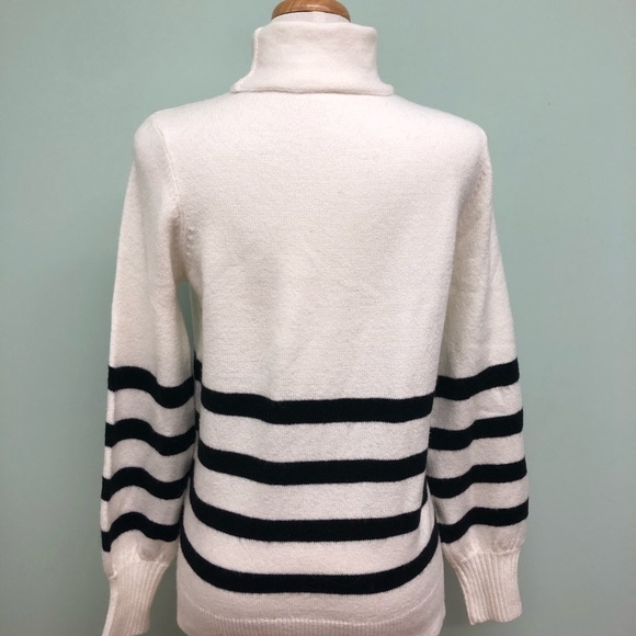 Michael Kors | Women's Pull Over Turtleneck Sweater | Size Small - Picture 4 of 6